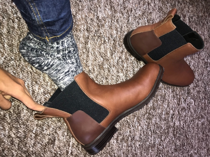 英國皇家認證 HUNTER Chelsea Boots 開箱!