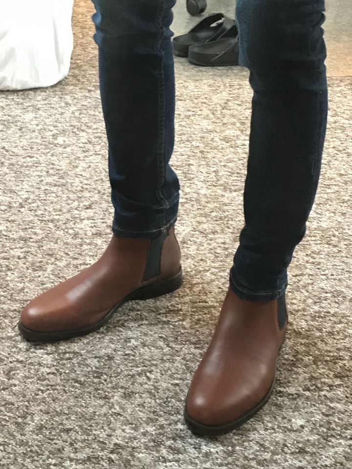 英國皇家認證 HUNTER Chelsea Boots 開箱!