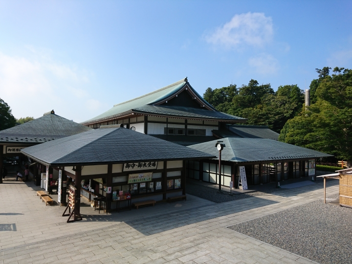 2017斷腿東京自由行第一日(成田山、上野、秋業原、夜晚的淺草寺)