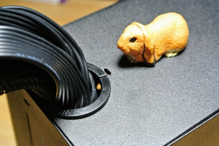 FSP Hydro PT 750W 皇鈦極V 輕開箱