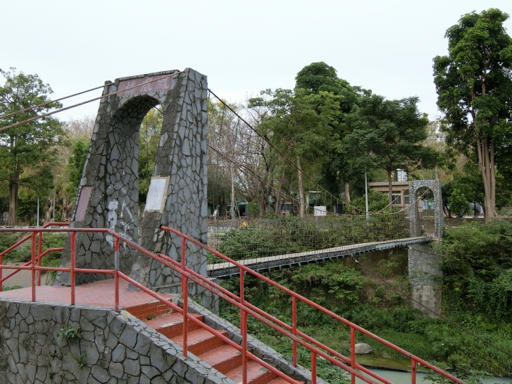 燈塔+吊橋六天半環島