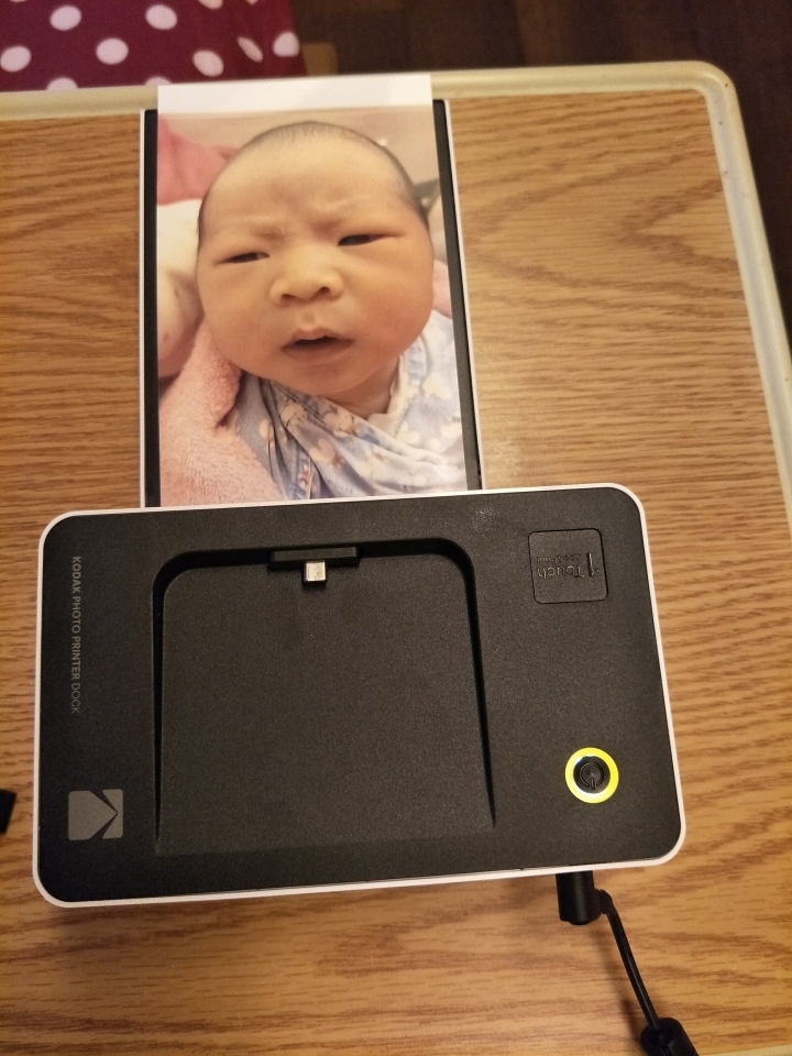 【柯達可攜式相片列印機KODAK PD450W--開箱 】