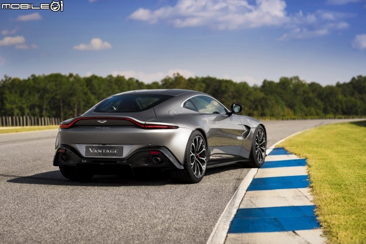【海外情報】Aston Martin Vantage全新面貌現身,植入AMG引擎強化戰線