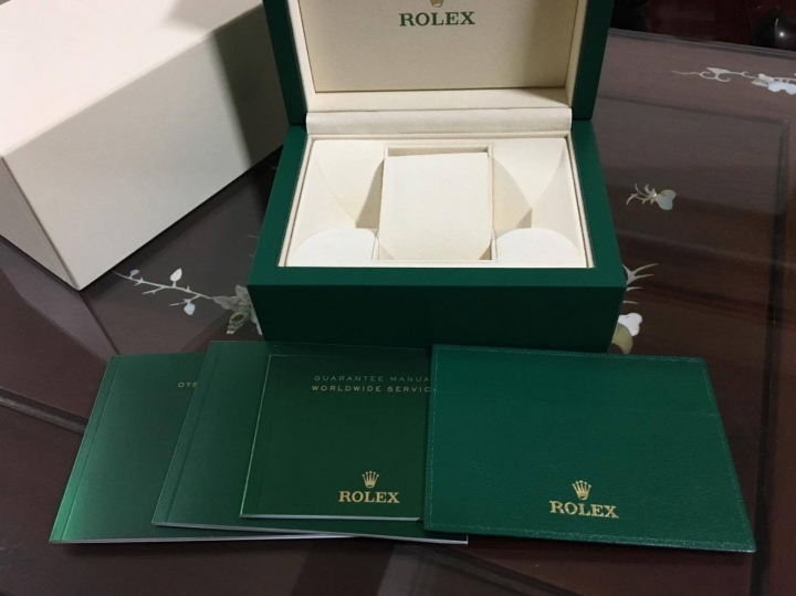 小小的探一分享,在下人生的第一支錶