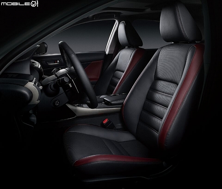 【採訪】20週年紀念最划算,Lexus IS 300 Platinum Black 鉑黑特仕車限量登場