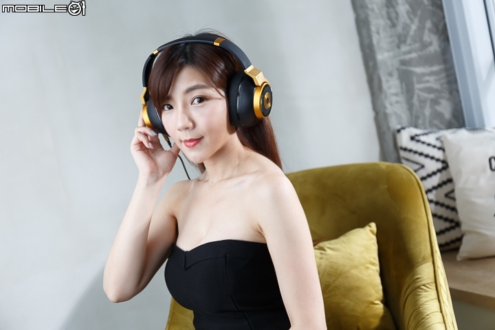 品味旗艦的聲音 AKG N90Q LE 開箱體驗