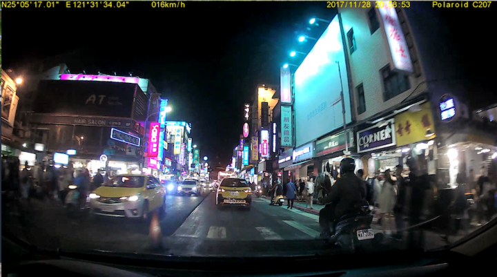 【開箱】寶麗來行車記錄器C207+GC-1車架實測,高性價比讓人很驚喜
