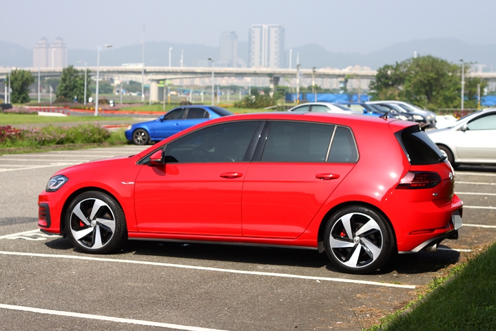 Golf GTI MK7.5(代開箱),經典是不可預期的美