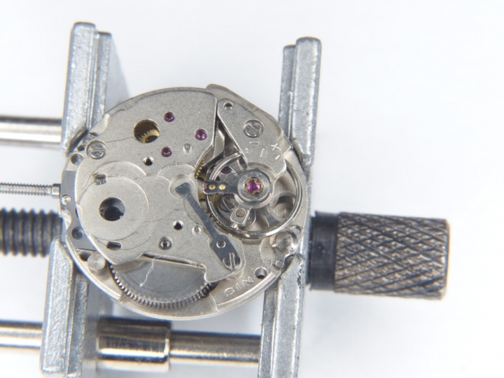 自娛玩修錶 - Seiko 老自動錶 (cal. 4205b)