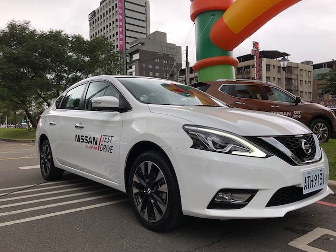 分享Sentra賞車跟試車一次到位!(歡迎理性討論)