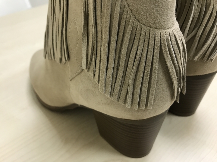 秋冬搭配新歡~Lisavicky流蘇踝靴