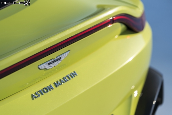 【海外情報】Aston Martin Vantage全新面貌現身,植入AMG引擎強化戰線
