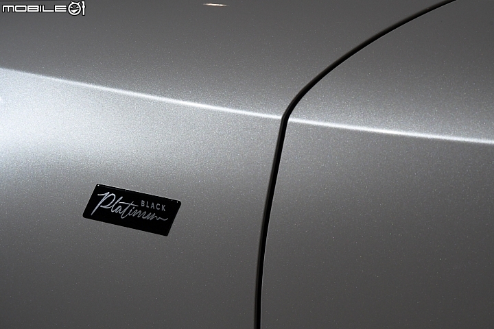 【採訪】20週年紀念最划算,Lexus IS 300 Platinum Black 鉑黑特仕車限量登場
