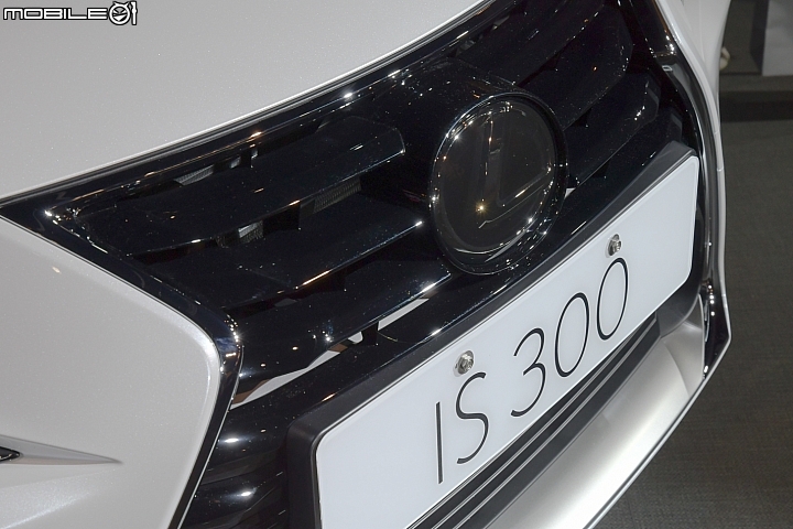 【採訪】20週年紀念最划算,Lexus IS 300 Platinum Black 鉑黑特仕車限量登場