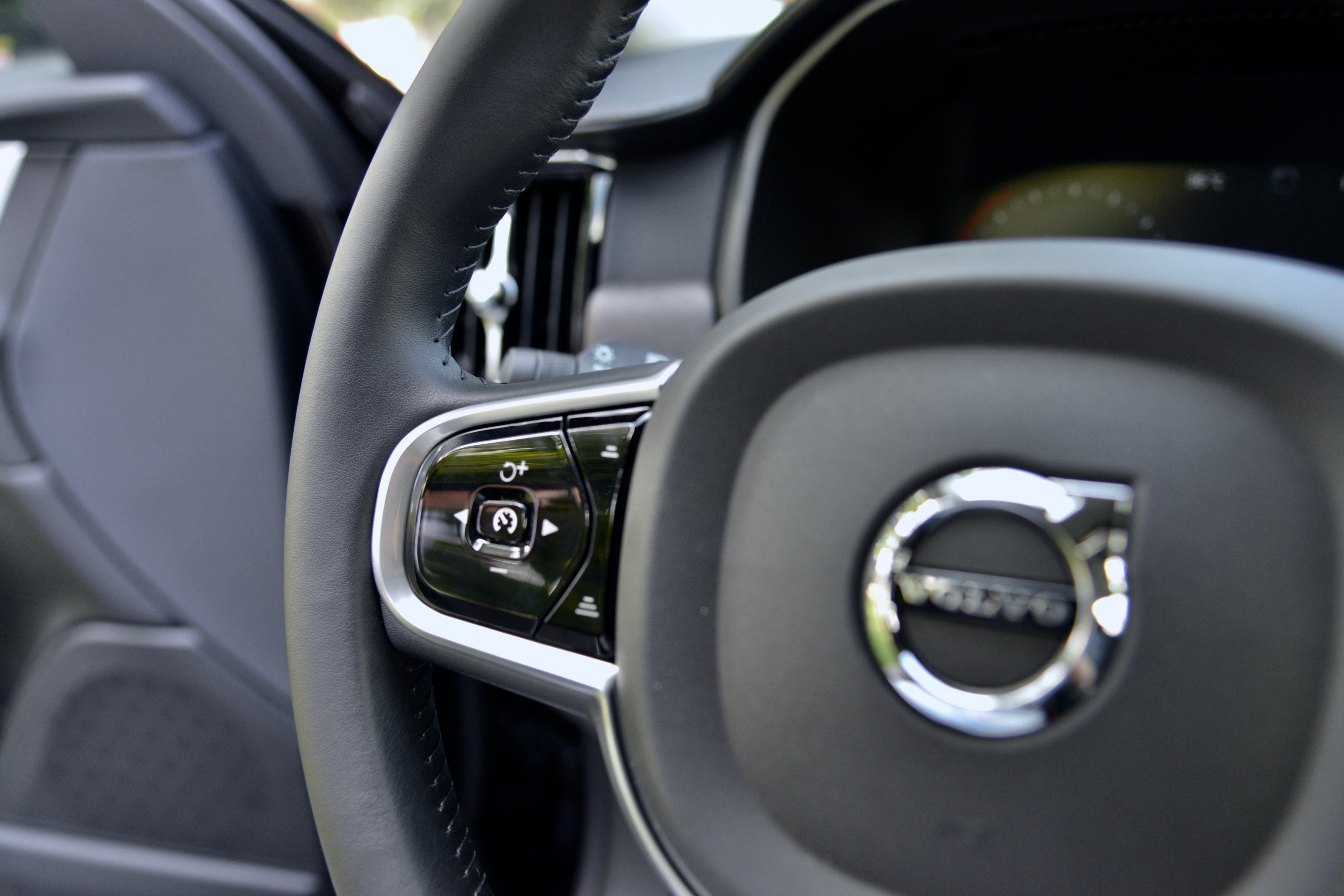 Volvo V60CC試駕後,我失眠了.....