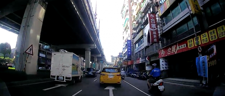 【開箱】寶麗來行車記錄器C207+GC-1車架實測,高性價比讓人很驚喜