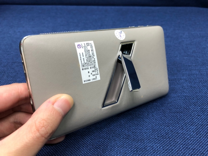 攜帶方便harman/kardon Esquire Mini藍牙喇叭分享