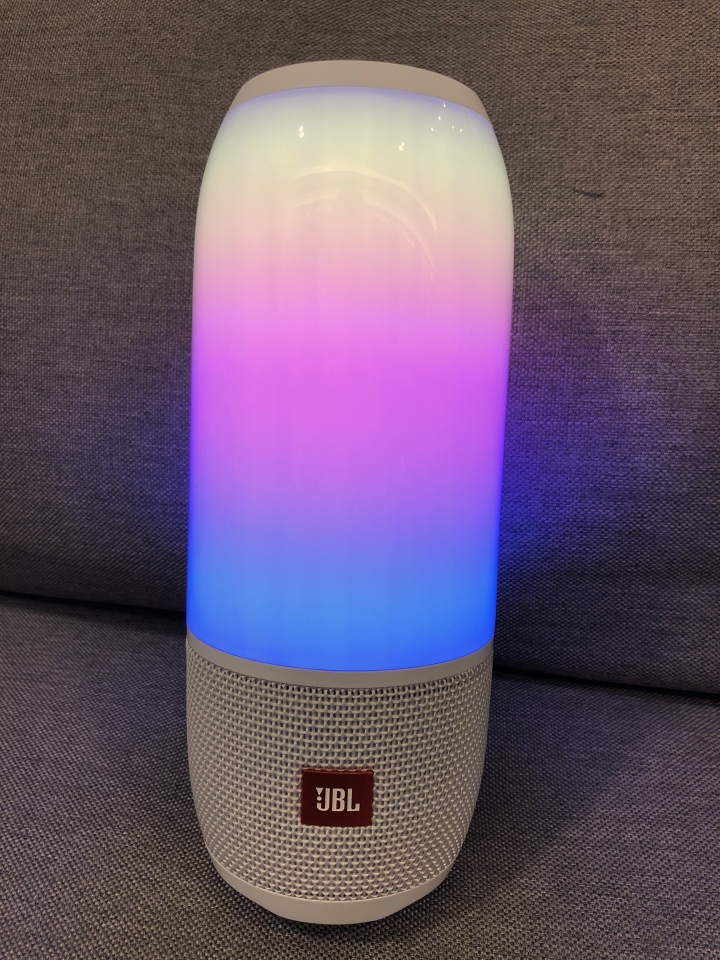 【開箱】JBL PULSE3 防水藍牙喇叭 360度攜帶型 音質與華麗兼具!
