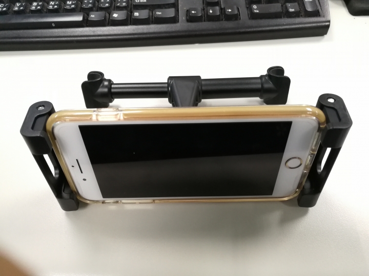 倍思無線充電版及車用頭枕後支架開箱文