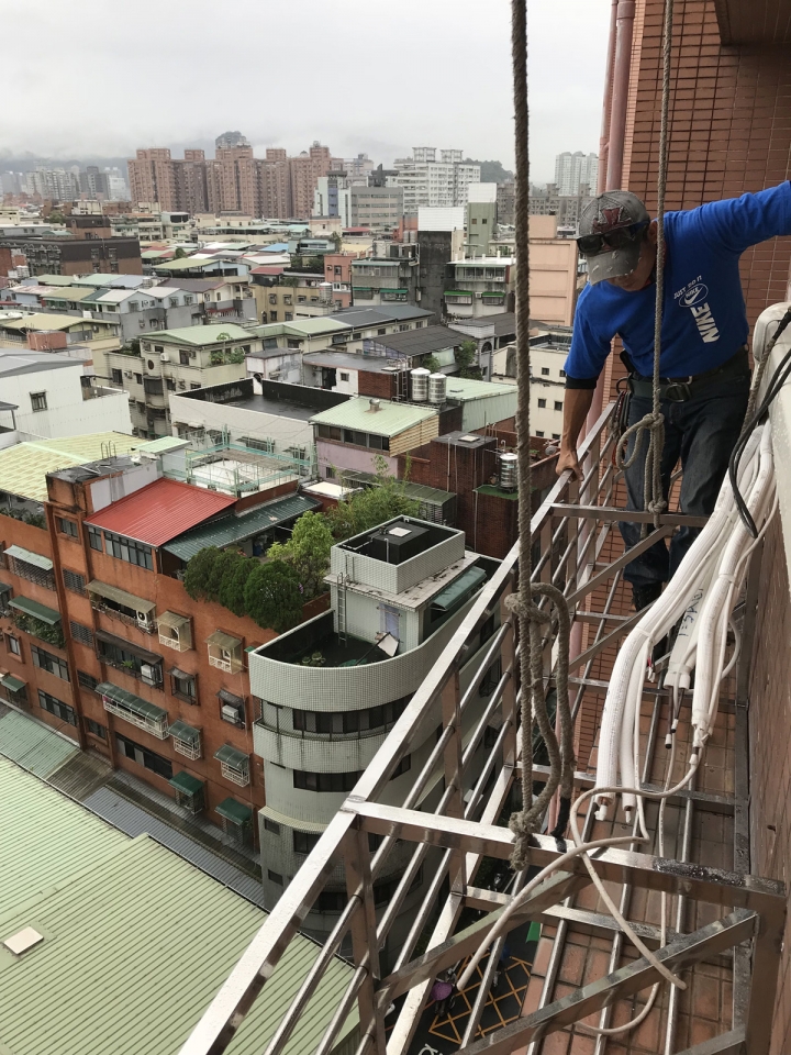 冷氣安裝避免危險施工 - 冷氣籃施工分享