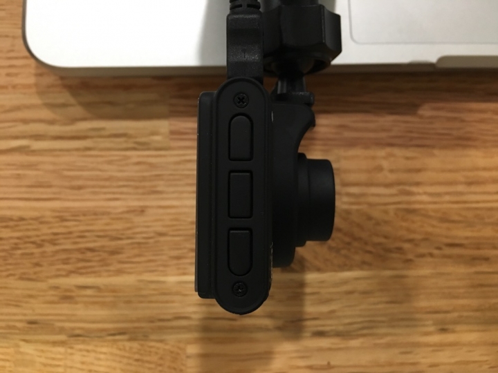 【開箱】寶麗來行車記錄器C207+GC-1車架實測,高性價比讓人很驚喜