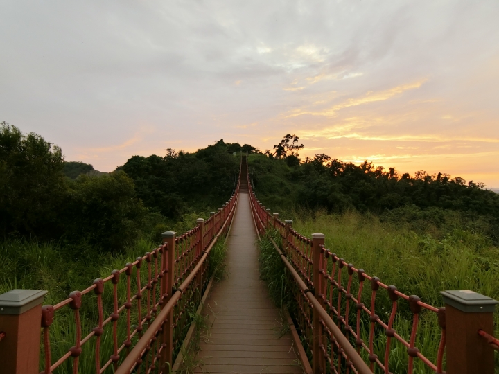 燈塔+吊橋六天半環島