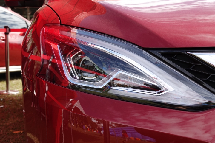 Nissan大自然嬉遊記之遇到改款Sentra