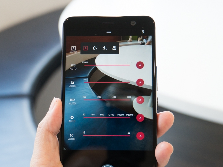 6吋大螢幕可以單手操作嗎? HTC新發表的U11 Plus就可以