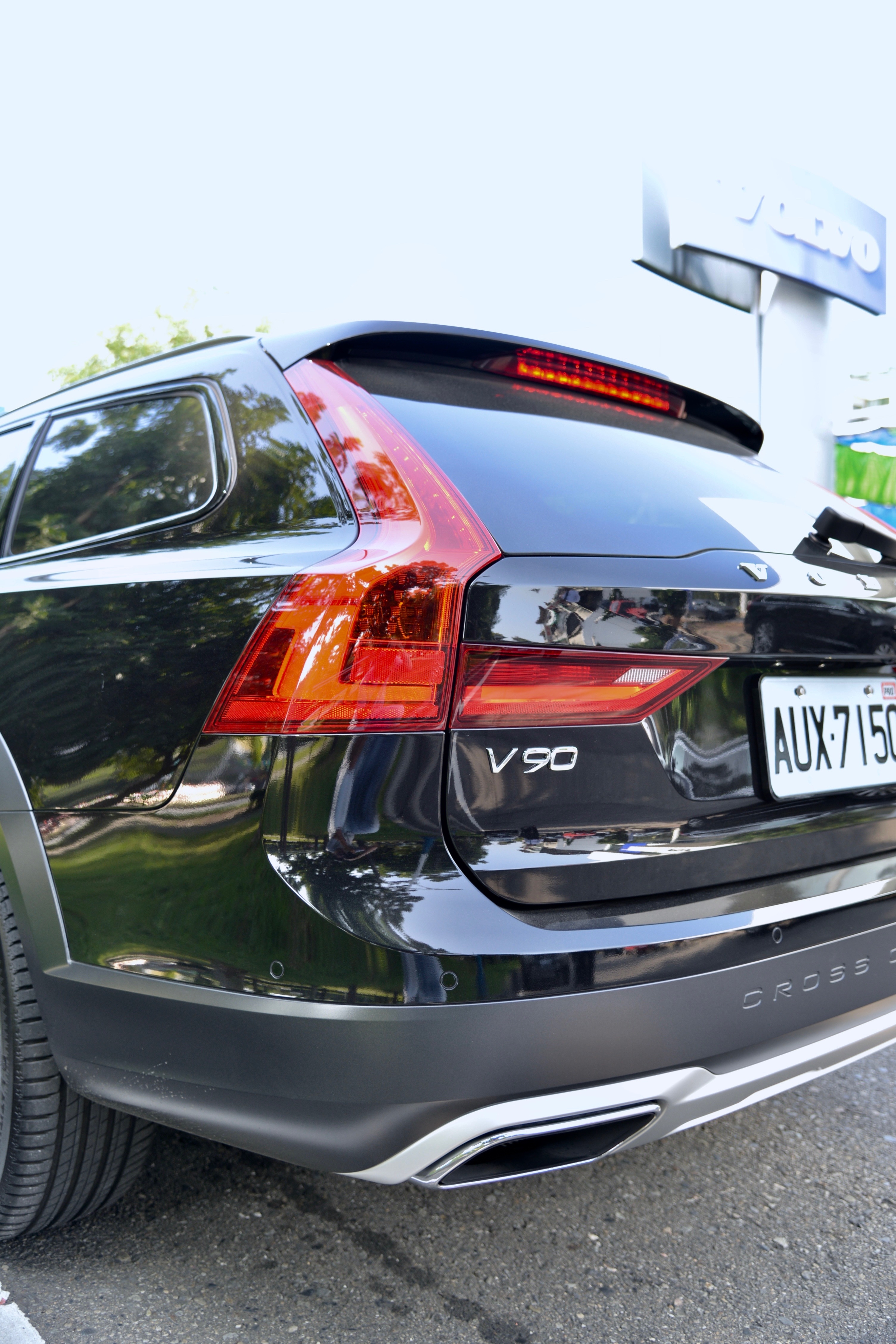 Volvo V60CC試駕後,我失眠了.....