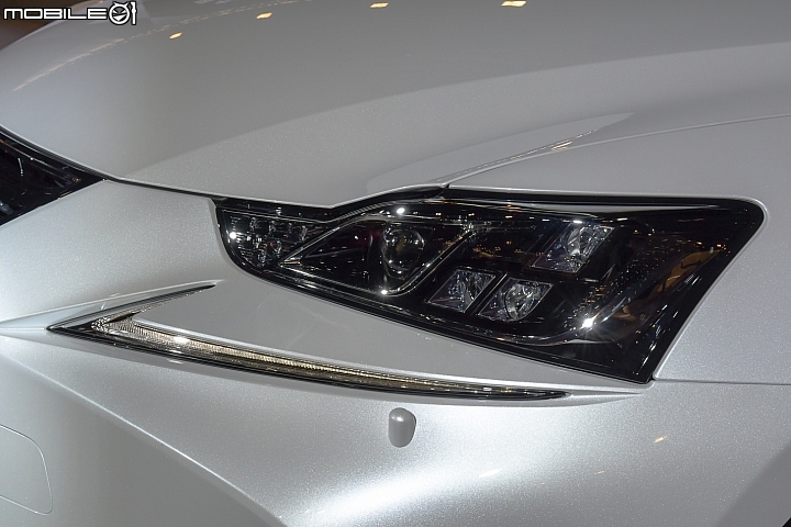 【採訪】20週年紀念最划算,Lexus IS 300 Platinum Black 鉑黑特仕車限量登場