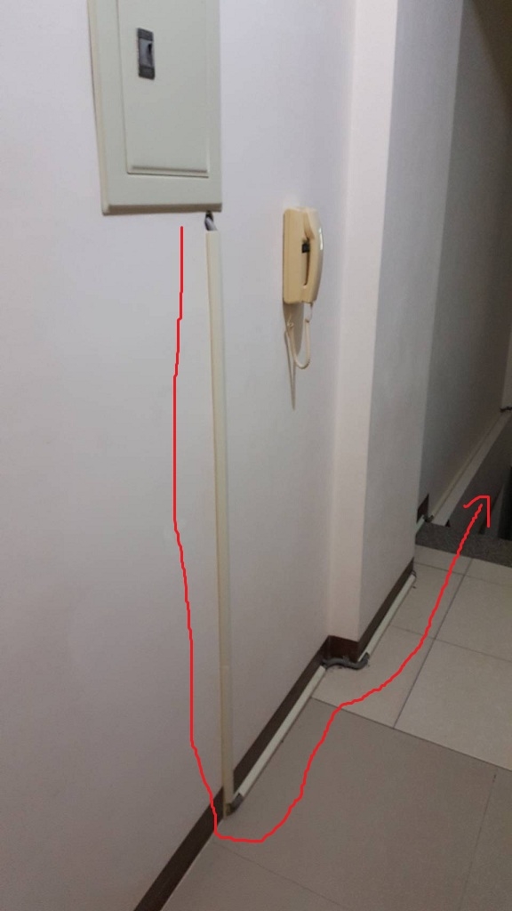 租屋配電箱多了一條線