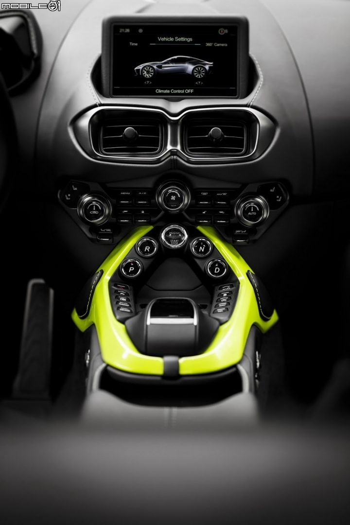 【海外情報】Aston Martin Vantage全新面貌現身,植入AMG引擎強化戰線