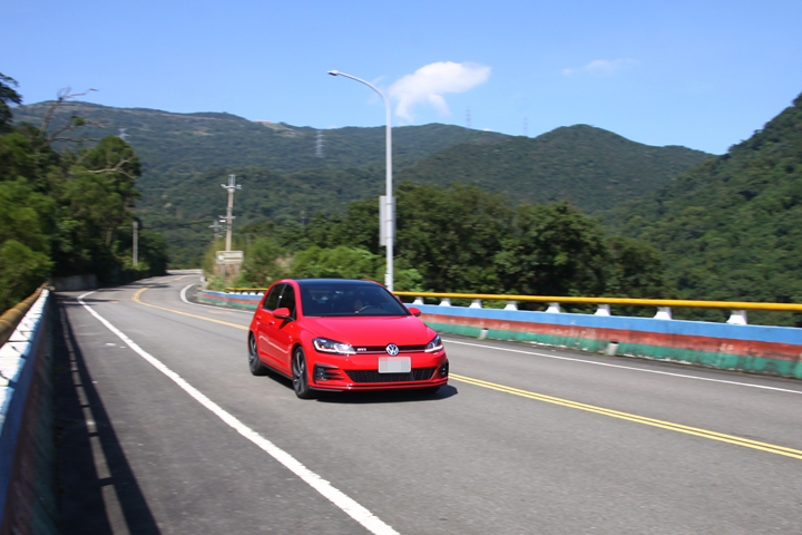 Golf GTI MK7.5(代開箱),經典是不可預期的美