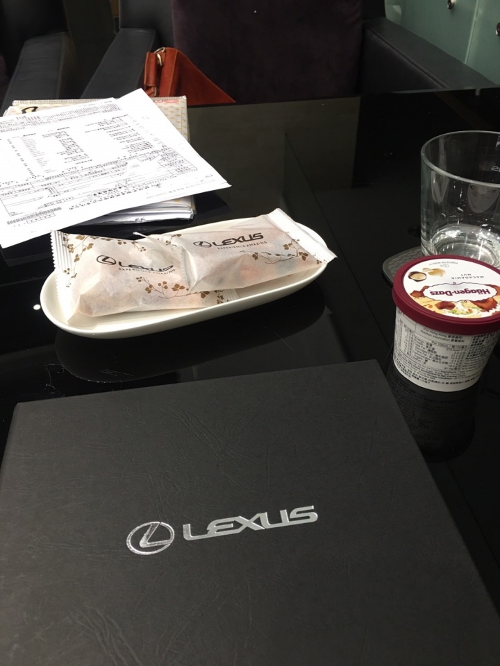LEXUS NX300 豪華版菜單 & 交車後小心得