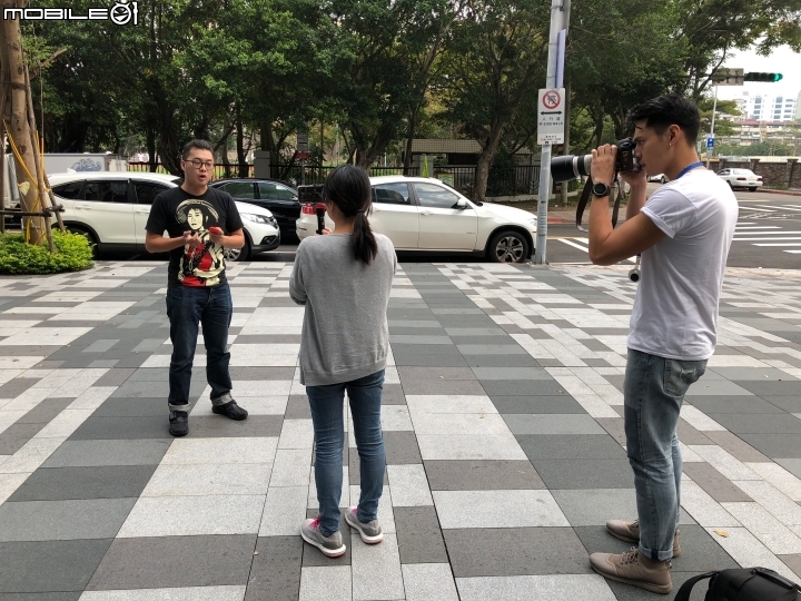 【全台首摔】Nokia新3310超殘酷耐用測試 地球應該沒事...吧?