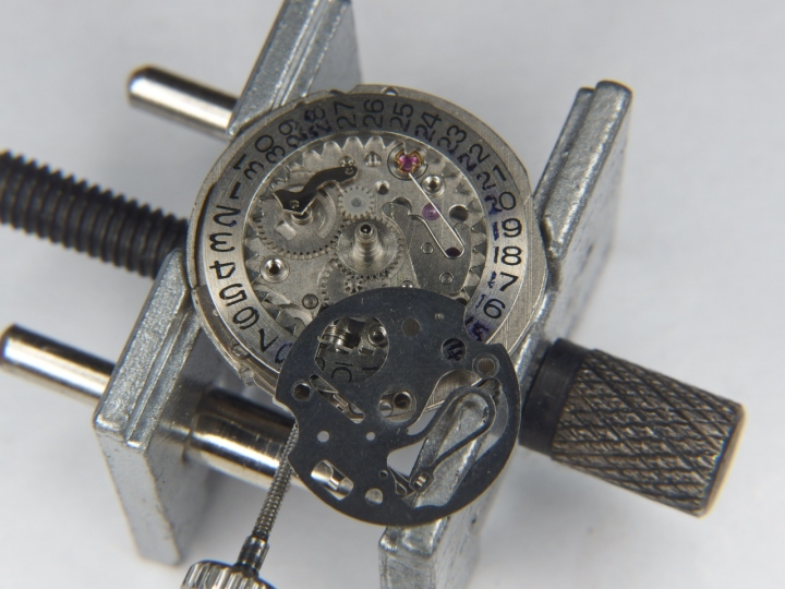 自娛玩修錶 - Seiko 老自動錶 (cal. 4205b)