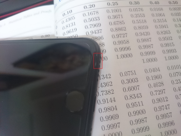 今天新買的iphone7 但是外觀..求救各位大神