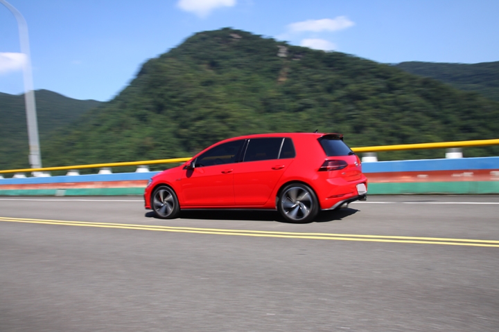 Golf GTI MK7.5(代開箱),經典是不可預期的美