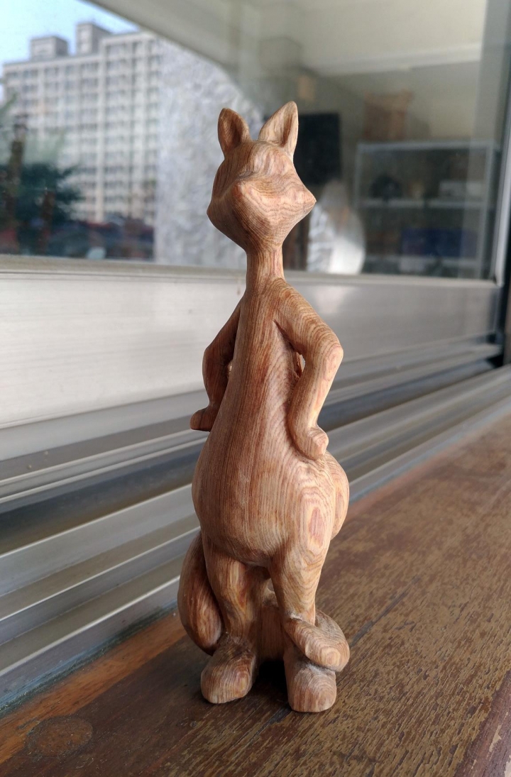 可愛狐狸雕