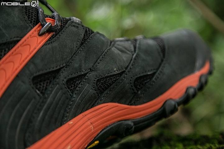 防水耐操的輕旅好夥伴 MERRELL 「CHAMELEON 7 MID GORE-TEX」開箱實測!
