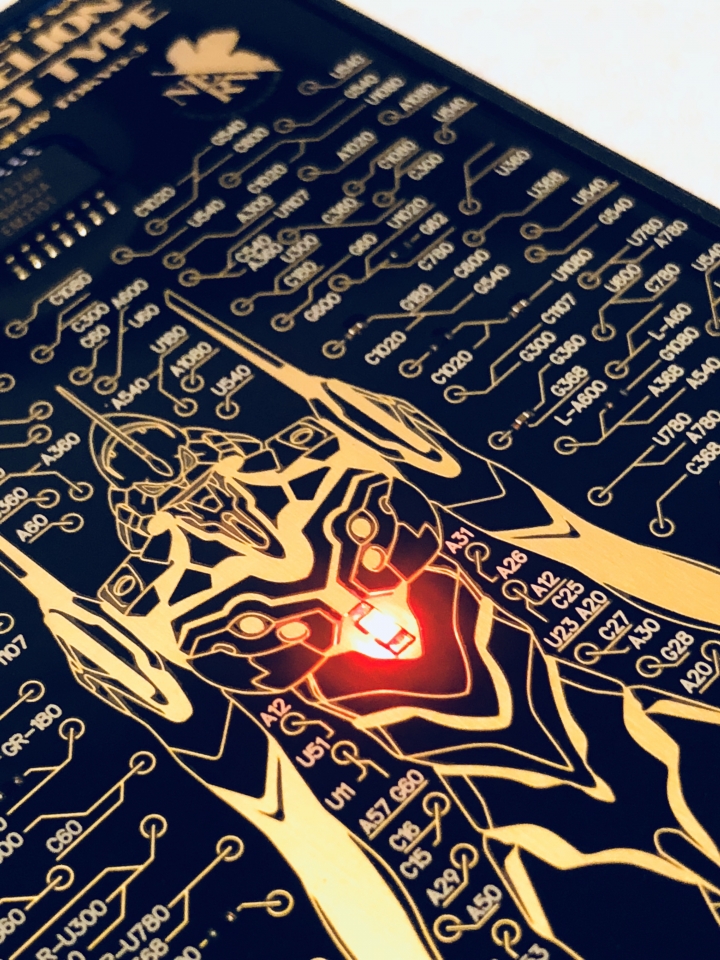 moeco EVA 8plus 電路板手機殼開箱