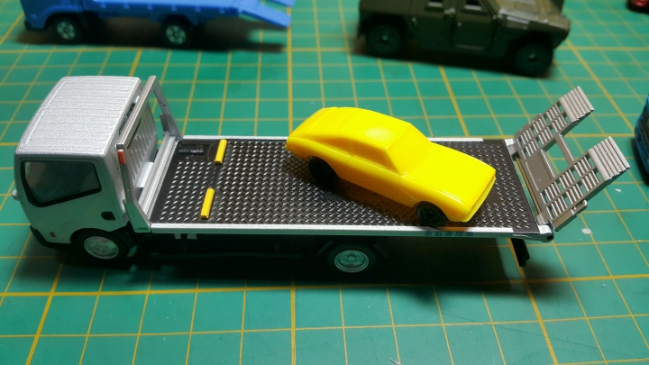 Tomica LV-N144 日產Atlas 花見台自動車