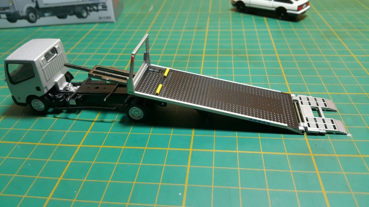 Tomica LV-N144 日產Atlas 花見台自動車