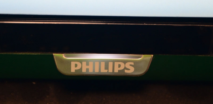 4K初體驗,PHILIPS BDM4350UC 43吋4K UHD顯示器開箱