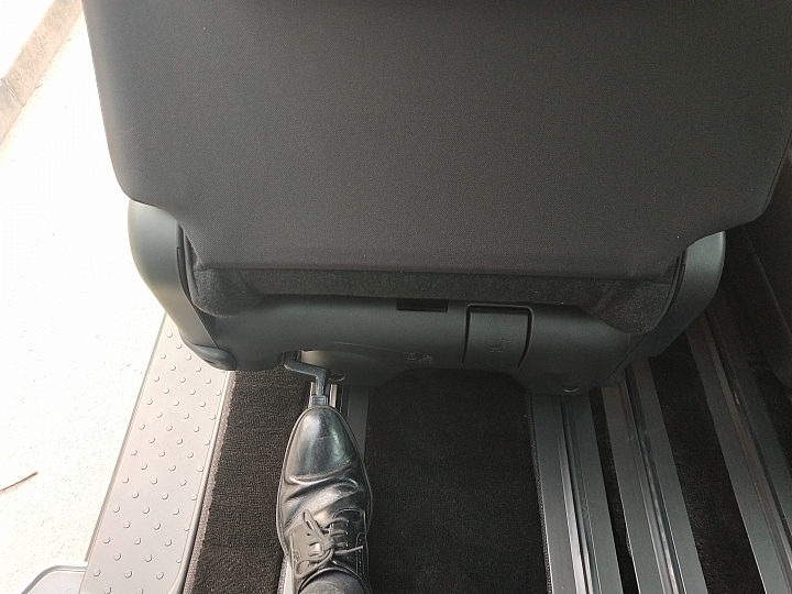 2017 Nissan Serena 2.0 Highway Star 開箱