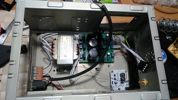 超不專業 DIY (CD-ROM+線性電源+控制器改轉盤),圖很多.....