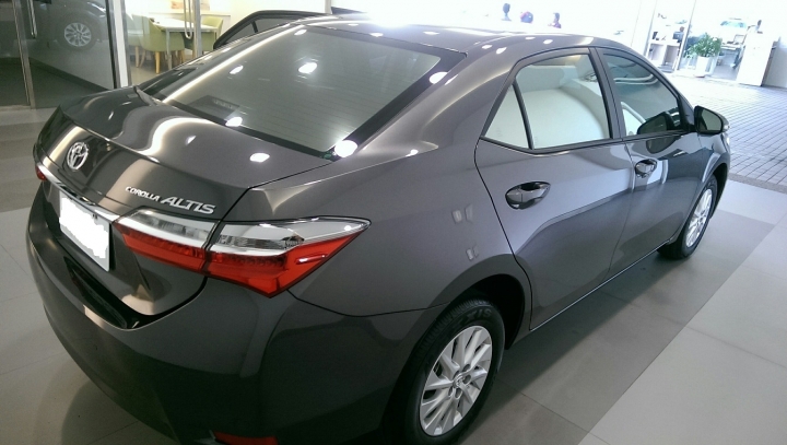 Altis 雅緻 1.8J 空車價 ( 台南 ) 開箱