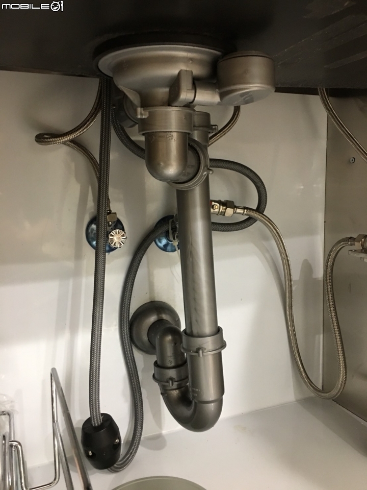 【開箱】瑞士FRANKE淨水器・結晶花崗石水槽