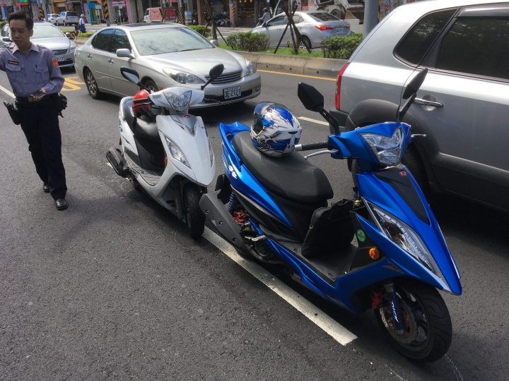 新G6150abs兩年24000km車主心得 保養花費 常見問題(圖多文多)