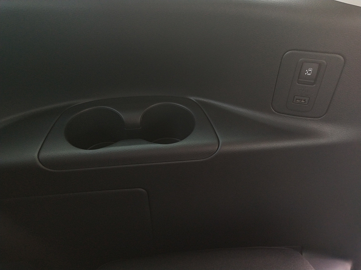 2017 Nissan Serena 2.0 Highway Star 開箱